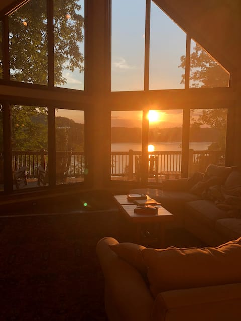 Luxury Lakehouse at Mammoth Cave relaxing firepit