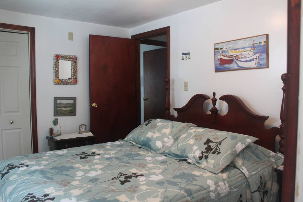 Coastal Themed Queen Bedroom 2