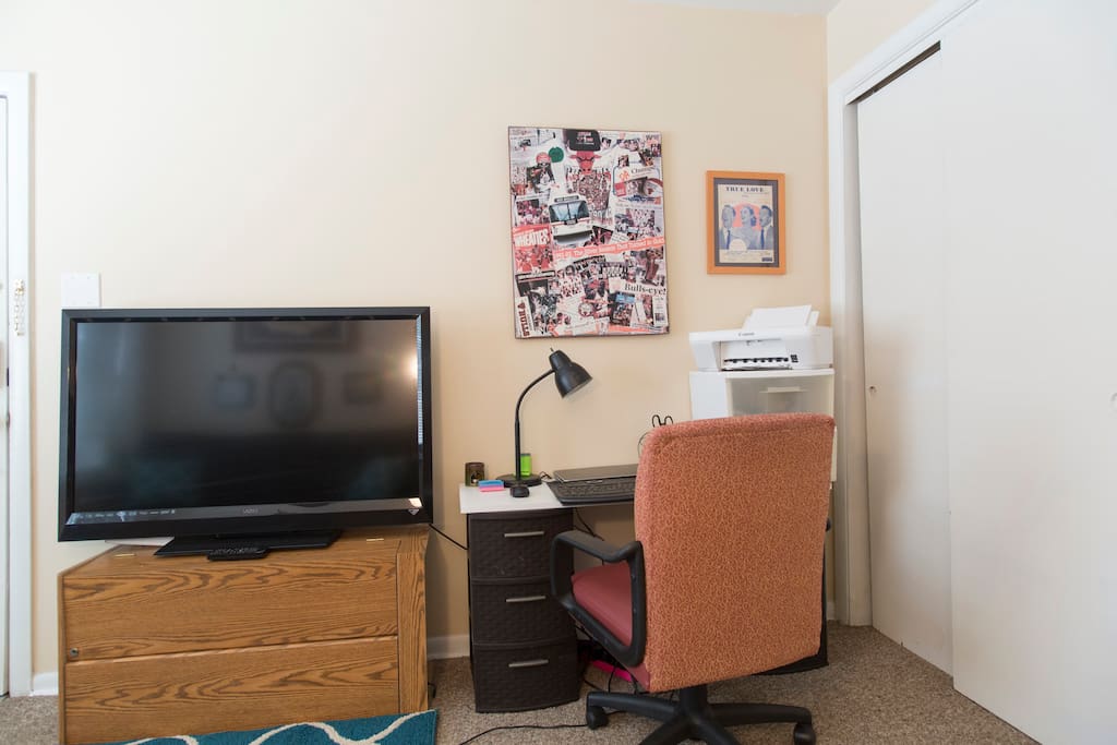 The smart television is available for the guests to use. The desk is another place to study or read outside of your room.