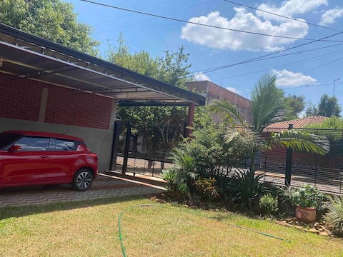 Equipped house with free private parking