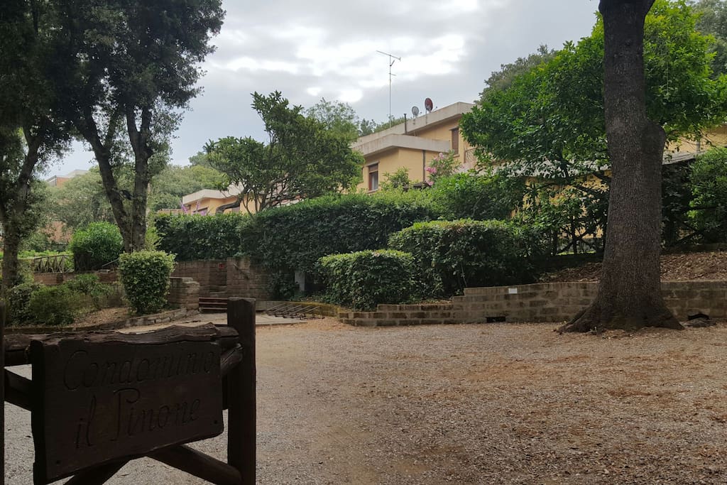 Ingresso Condominio "Il Pinone"
