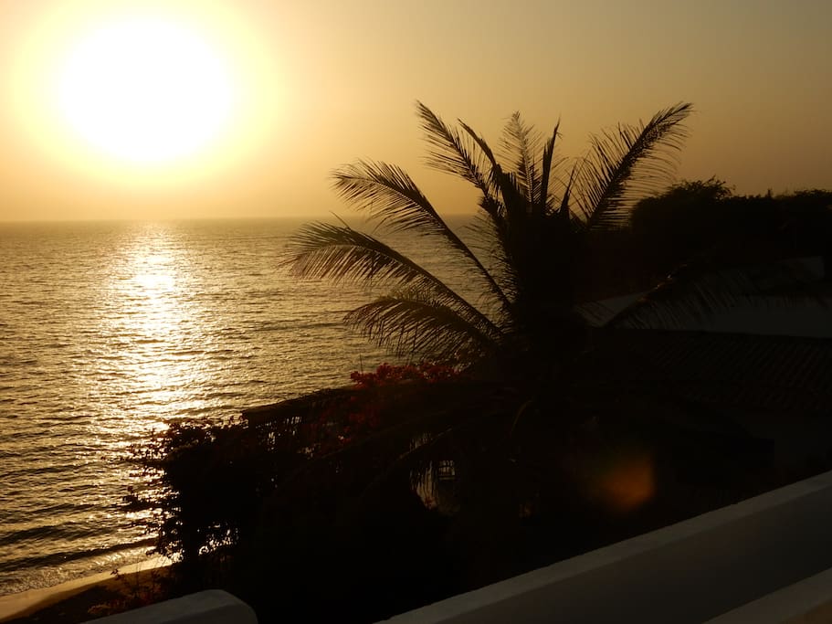 Coucher de soleil à la plage de Popenguine