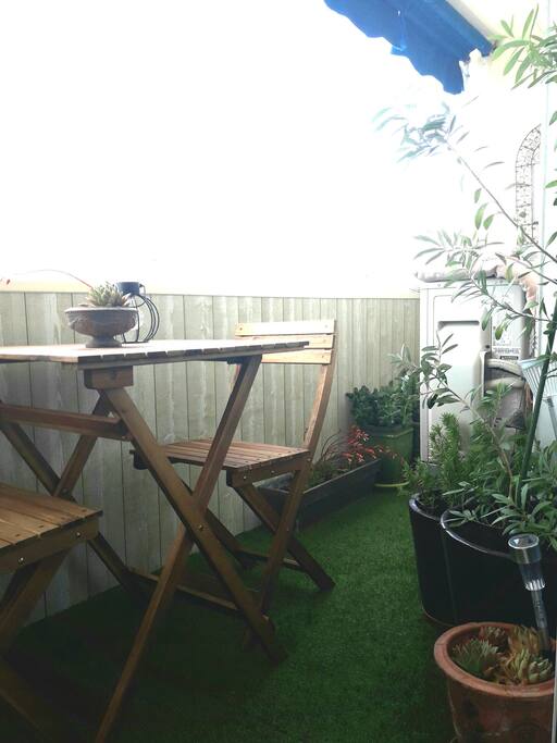 Le balcon