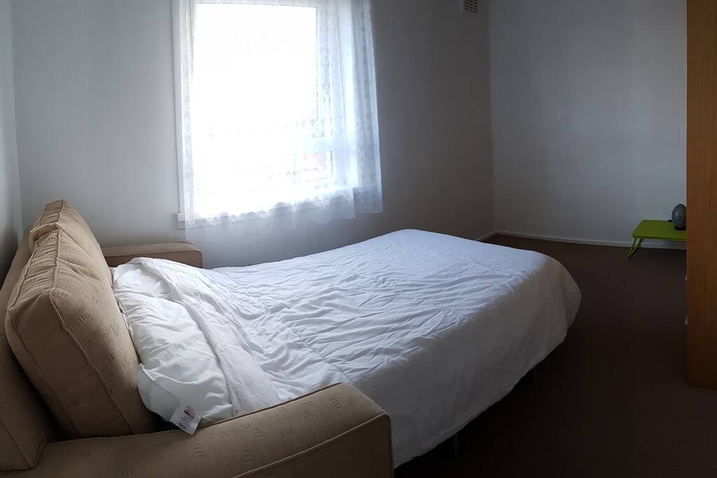 Guest bedroom