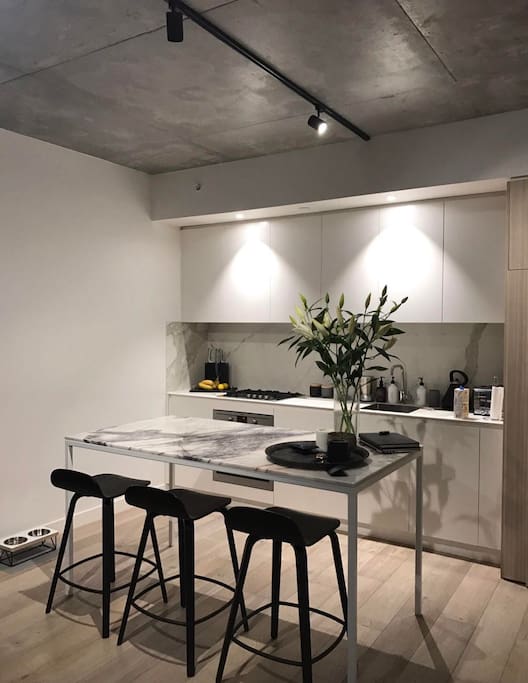Modern Designer Kitchen