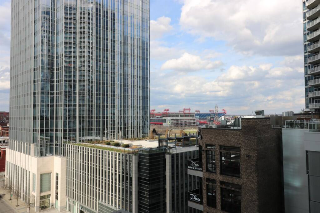 Demonbreun St Condo 2.jpg