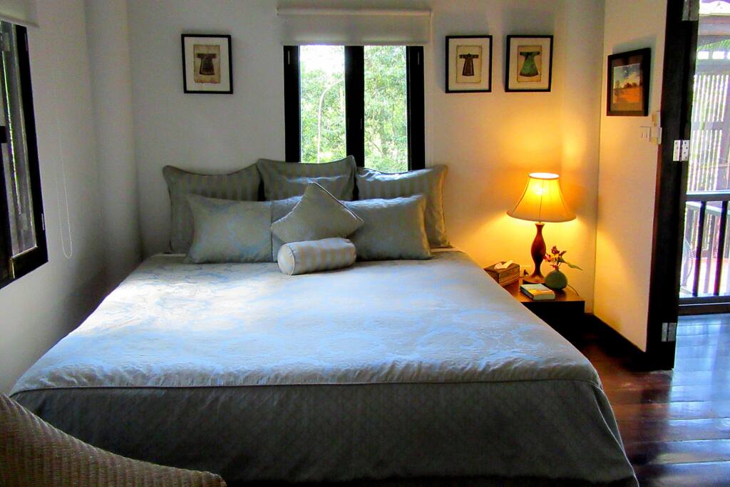 Very Comfortable bed with fine linens.