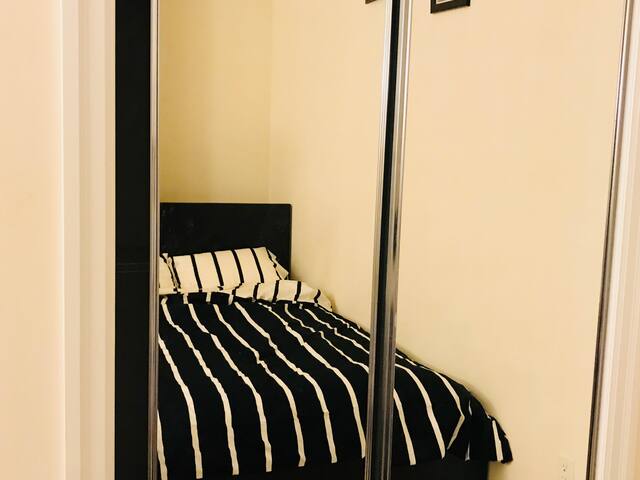 Subani’s Downtown Tower gallery image 5