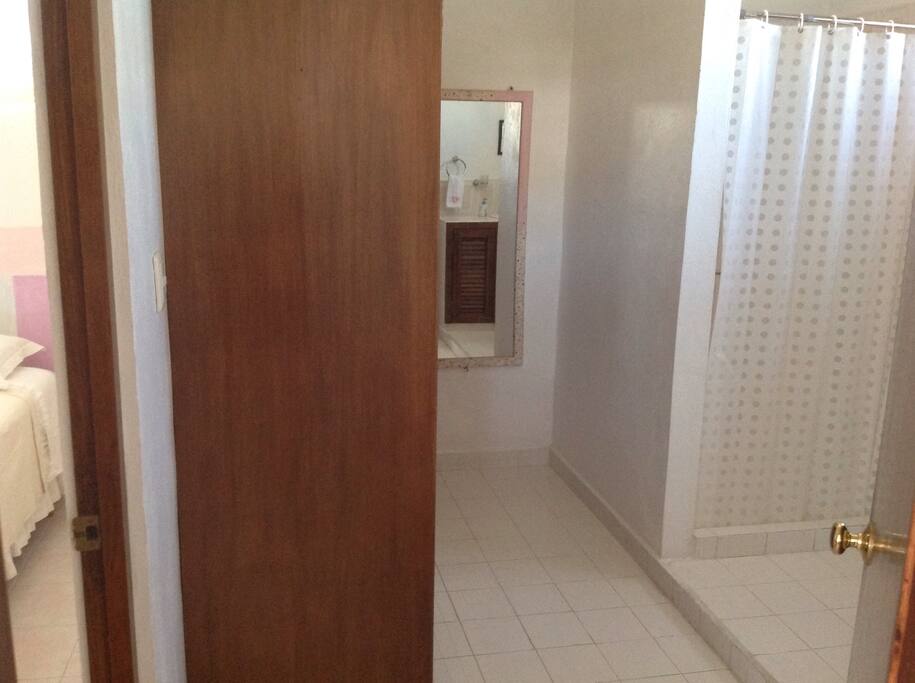 Espacioso con vestidor