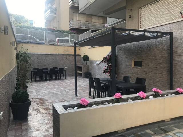 Terraced Apt – Metro to Vatican & Center gallery image 5