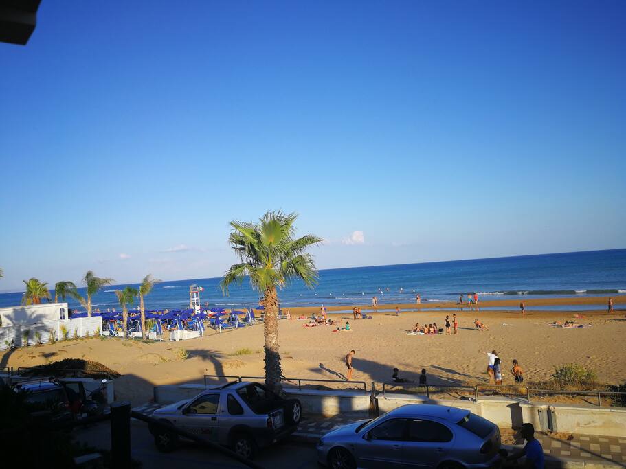 La spiaggia e il mare a pochissimi passi dalla casa