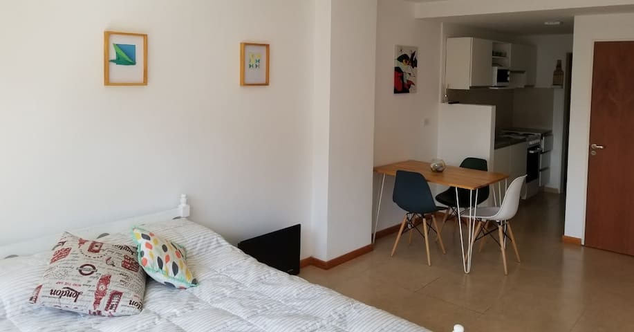 VISTA RIO, NUEVO, COMODO Y MUY BIEN UBICADO!