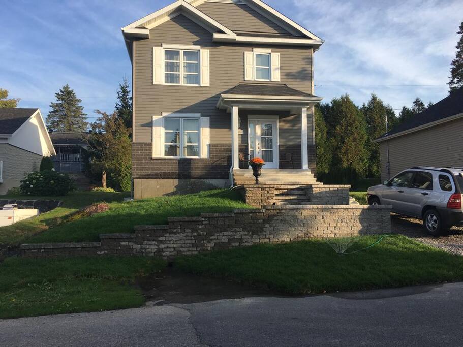 New Construction / Construction neuve