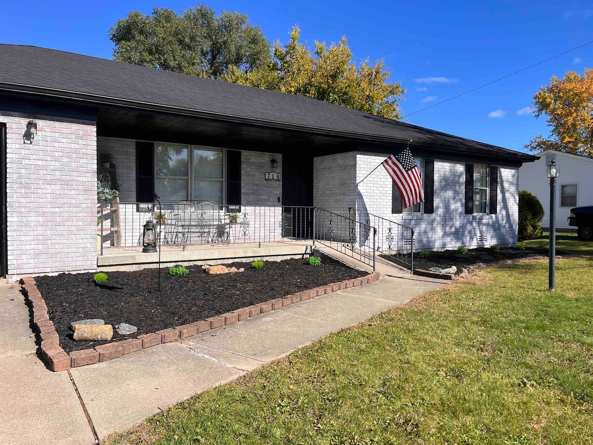 Greentown Getaway Houses for Rent in Greentown, Indiana, United