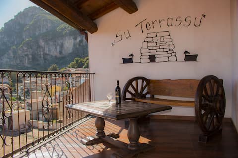 Outstanding sea view around Tacchi