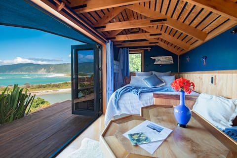 Passage Hut, coastal walk to luxury beach hut