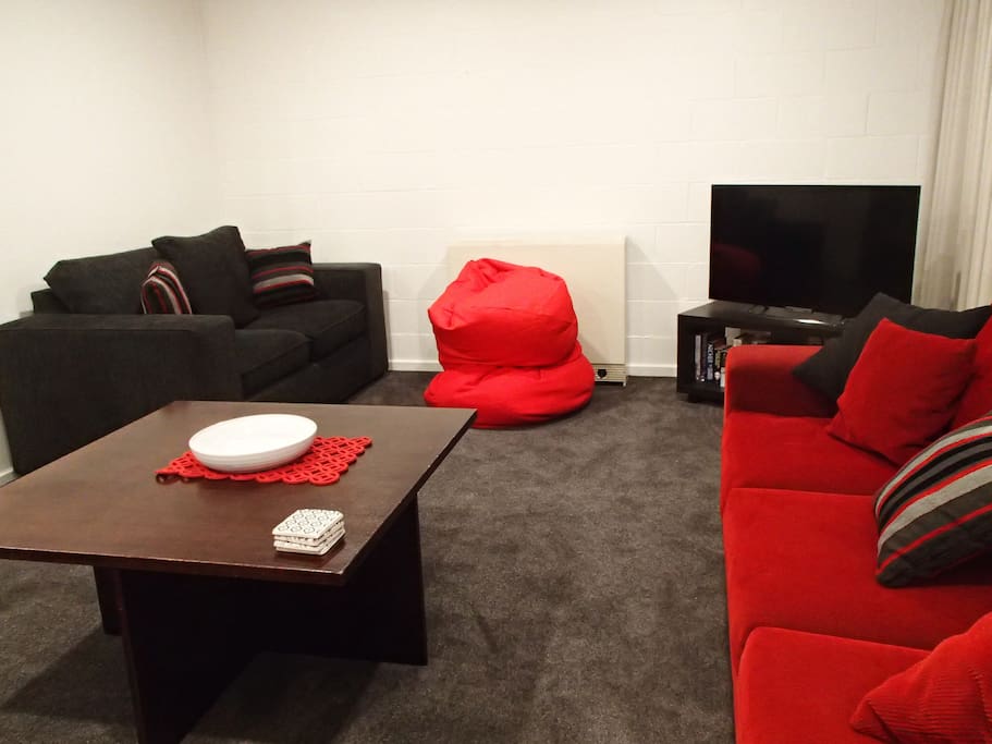 Lounge Dining Room