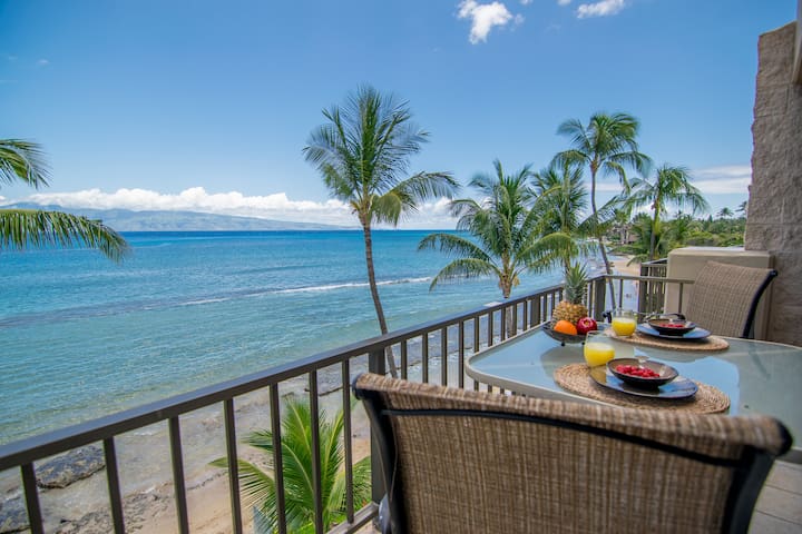 Oceanfront Studio on Kaanapali Coast