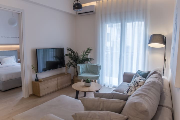 Spacious & Modern 3 Bedrooms Apartment with Gym