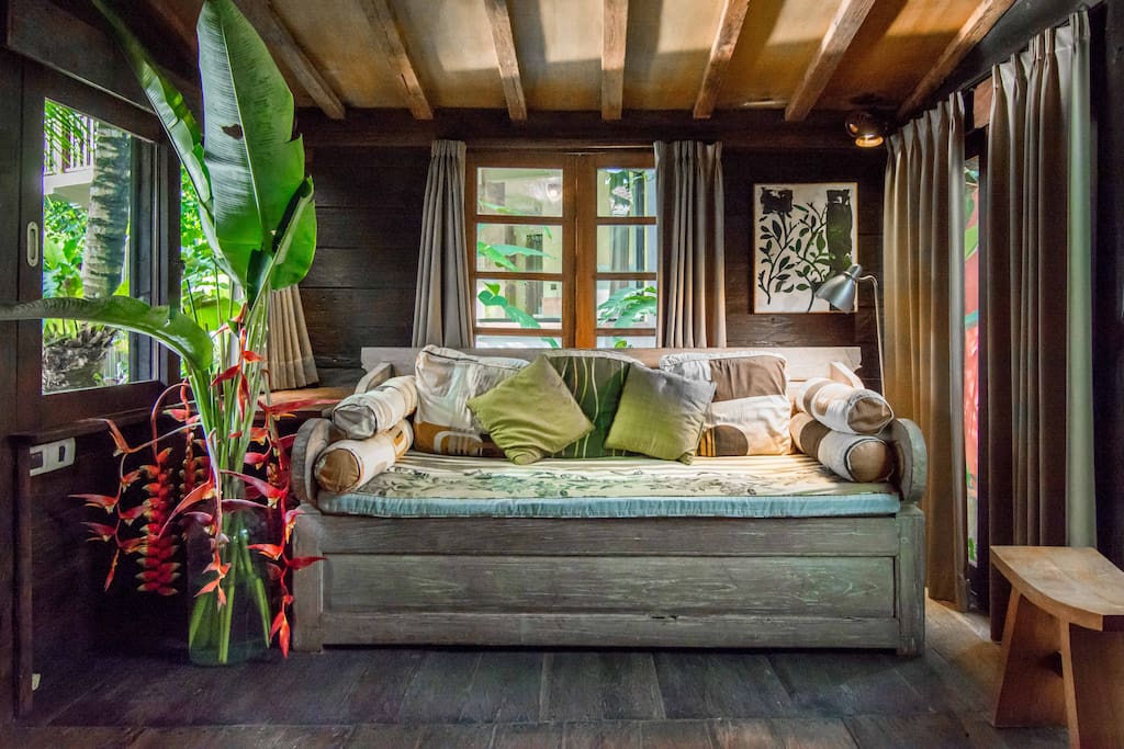 ahh...gaze....read.......sleep
Rumah Kampung