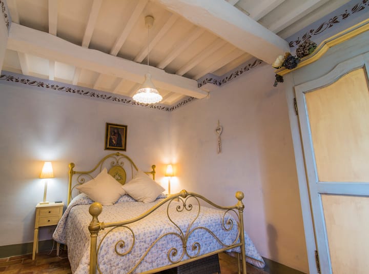 ห้องนอนอยู่ที่ชั้นล่าง