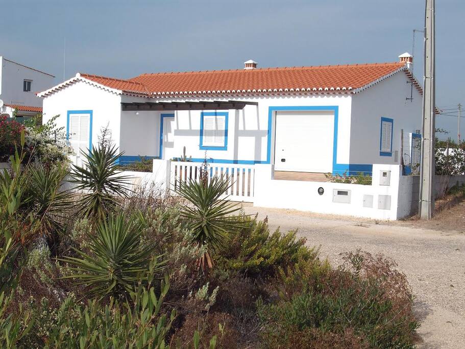 Casa Rural - front