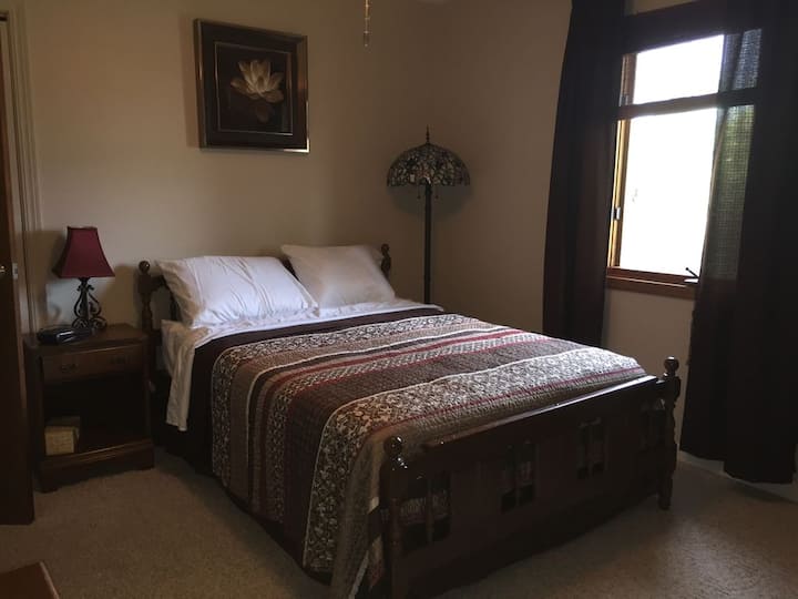 საძინებელი 4