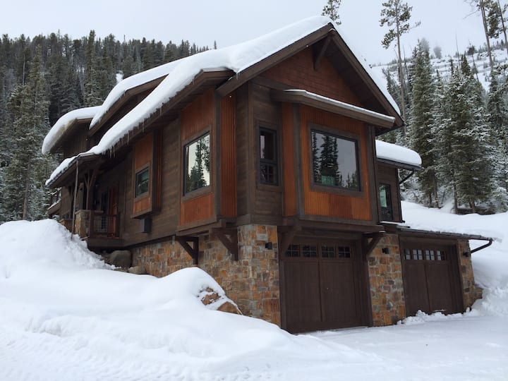 Ski In- Ski Out 5 Star Home With Elevator - Big Sky, MT