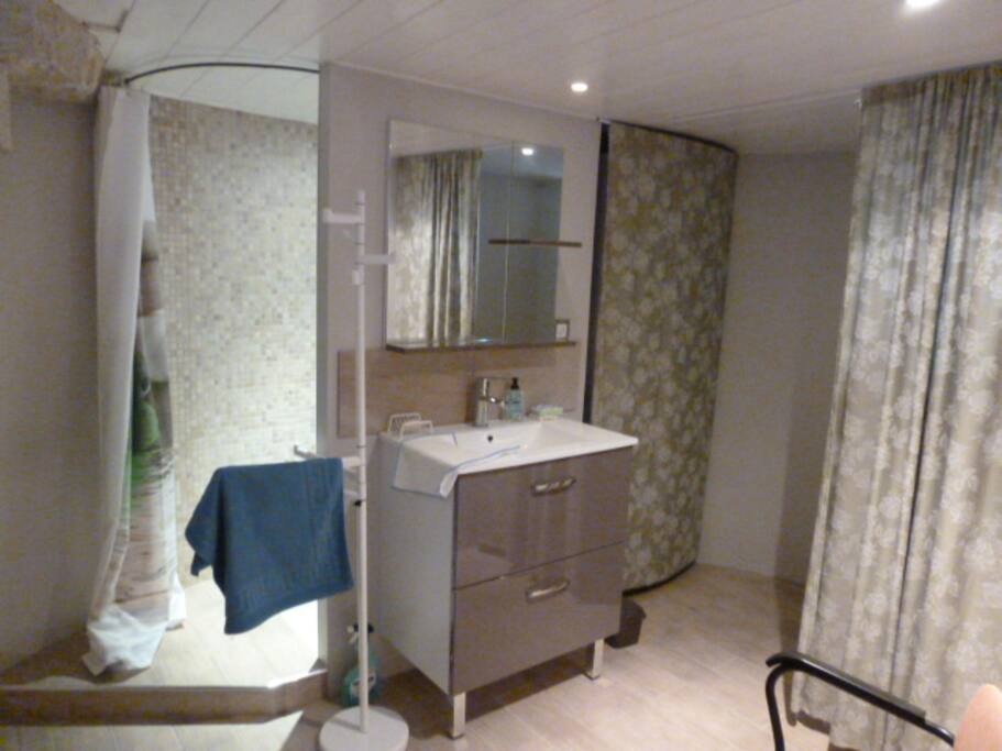 salle de bains et wc