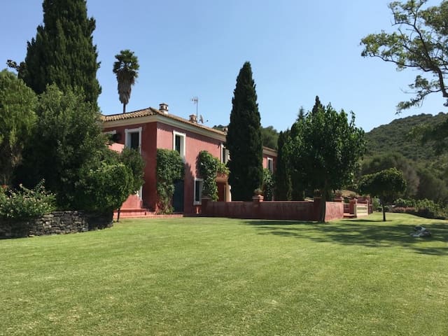 Hendrik Y Viveca managed Airbnb listing 3