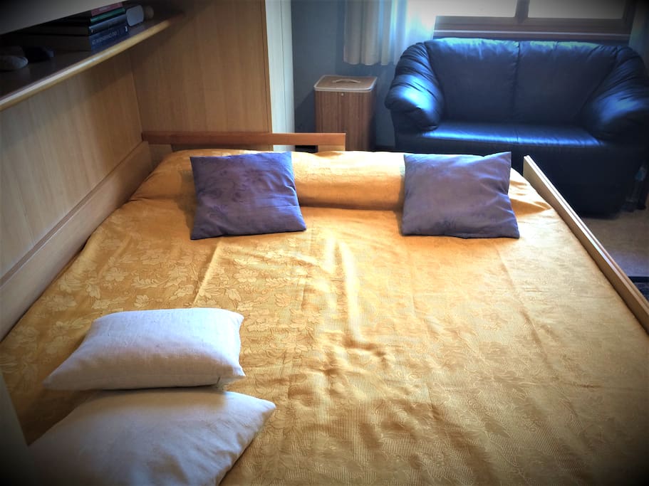 Double Bed set up
