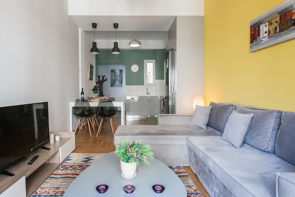 Living room / Kitchen