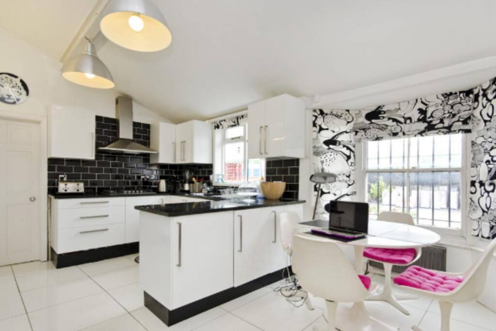 Kitchen/dining area