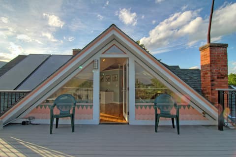 Popular Airbnb listing: Downtown Penthouse w/Decks and Views in Central Boulder