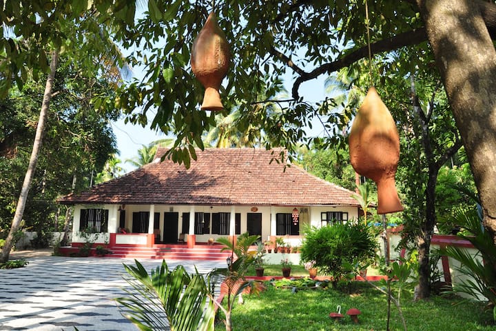 Riverside Heritage Bungalow, Kochi