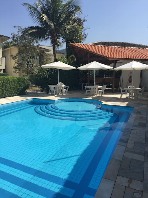 piscina do condominio