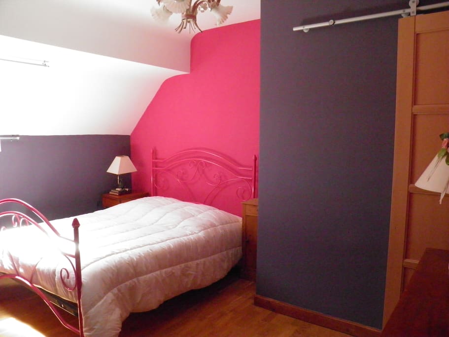 Chambre aubergine