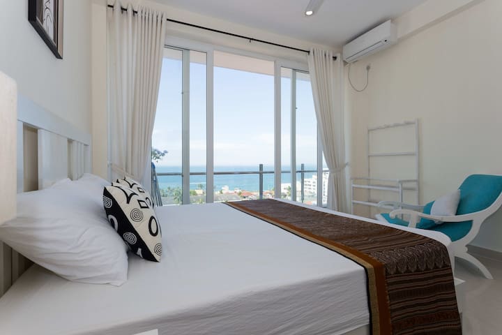 OceanBreeze Colombo - 2-B Sea View