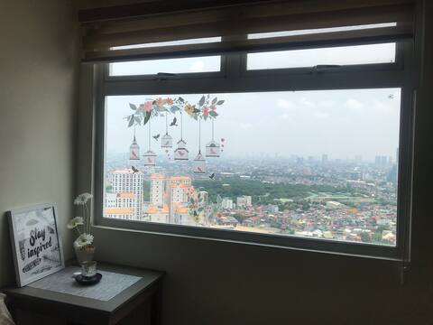 Cozy, budget friendly place~ work, relax, unwind.