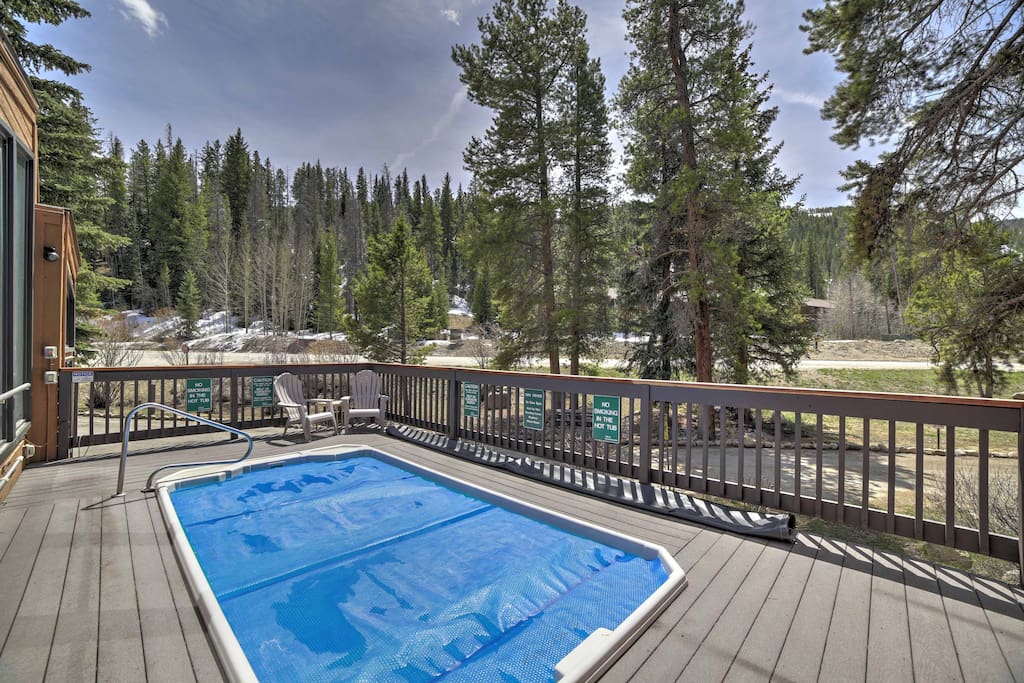 Enjoy majestic mountain views from the hot tub.
