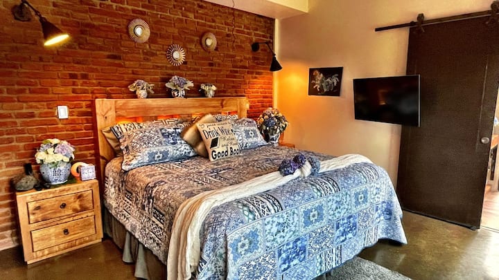 Dormitorio principal con cama tamaño king