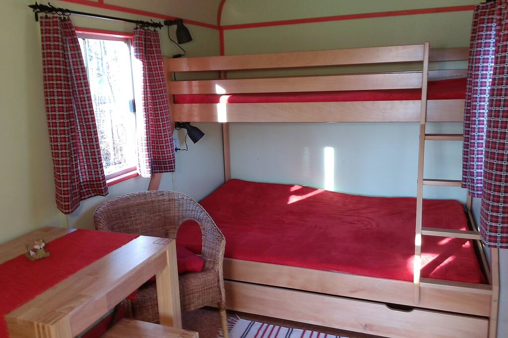 Tisch und Bett