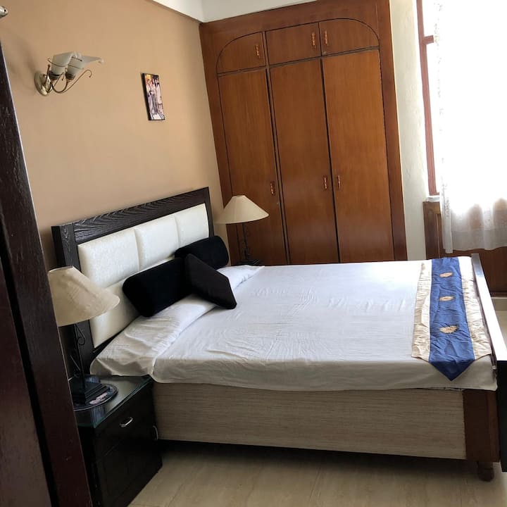 غرفة النوم 2