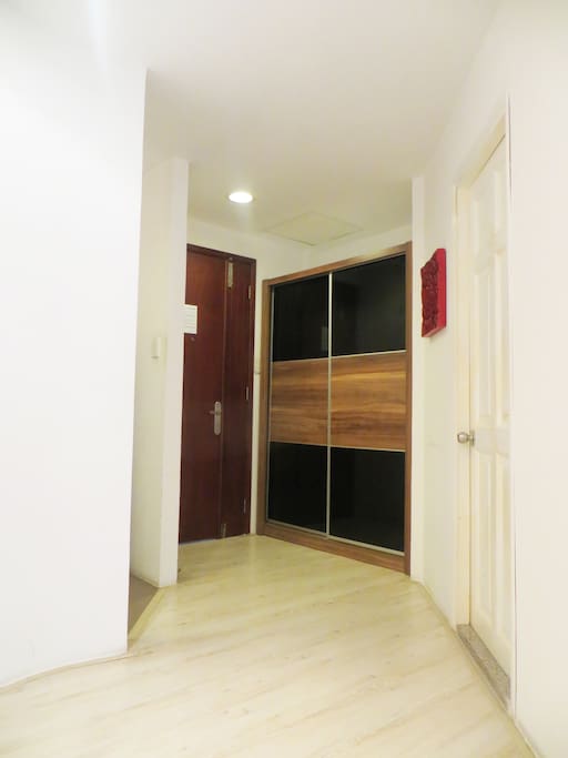 Two-bedroom apartment - Entrance