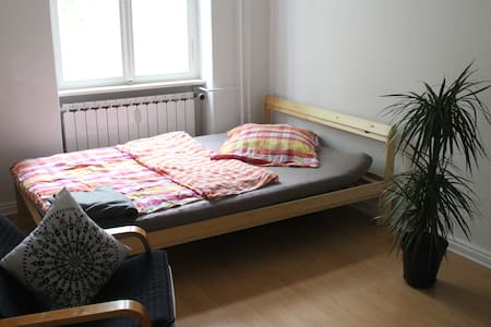 Beautiful room in Neukölln!