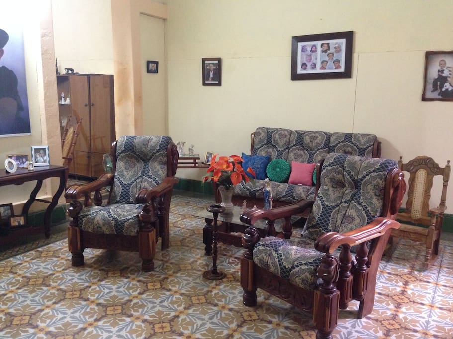 Sala del hostal donde recibimos a los visitantes