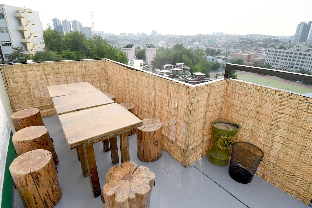 A cozy bar on the rooftop.