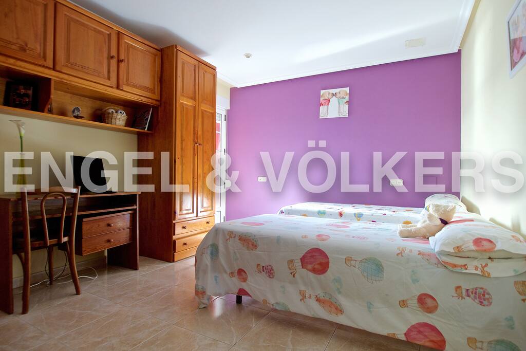 dormitorio principal cama matrimonio con terraza
