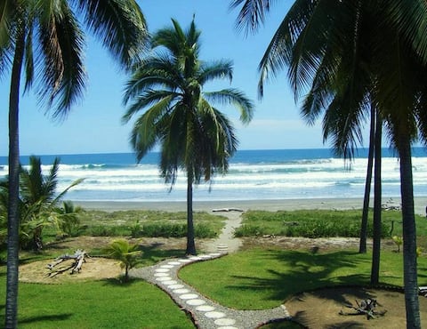 Casa Rosalinda #1- Beachfront/pool near Troncones