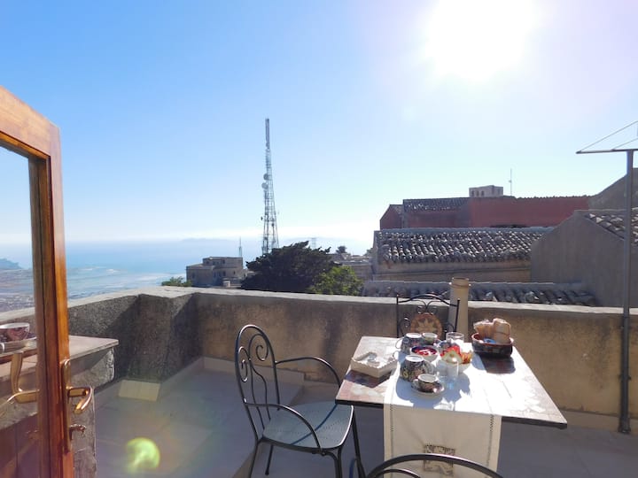 Large apartment for exclusive use Erice